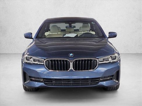 Used 2023 BMW 530i w/ Executive Package RWD image 2