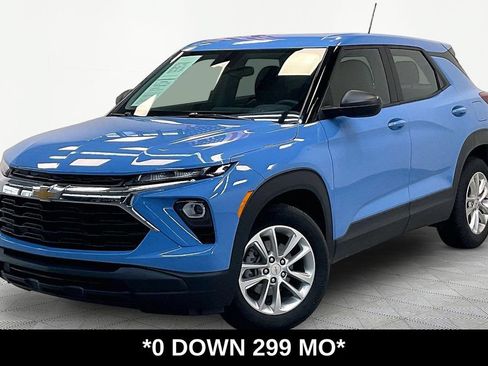 Used 2024 Chevrolet TrailBlazer LS FWD image 1
