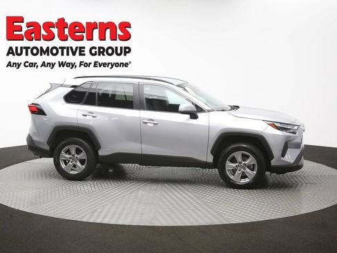 Used 2024 Toyota RAV4 XLE AWD/4WD image 44