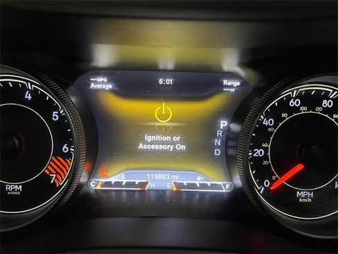 Used 2015 Jeep Cherokee Limited image 28