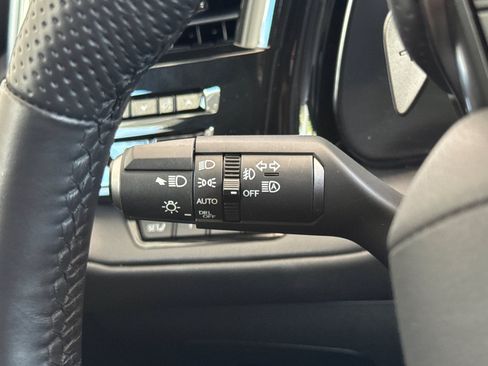 Certified 2026 Lexus TX 500h AWD w/ Technology Package image 35