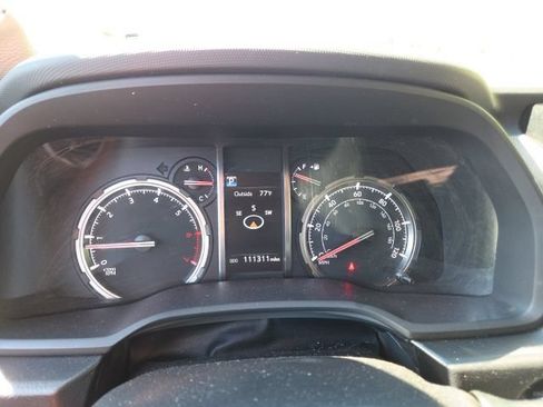 Used 2021 Toyota 4Runner TRD Off-Road Premium w/ Moonroof Package AWD/4WD image 7