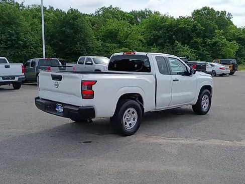 Used 2022 Nissan Frontier S RWD image 8