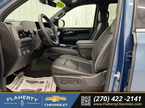 Used 2025 Chevrolet Tahoe Premier image 9