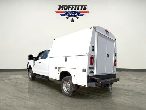 Used 2018 Ford F250 XL w/ Power Equipment Group image 3