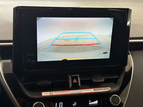 Used 2025 Toyota Corolla SE FWD image 24