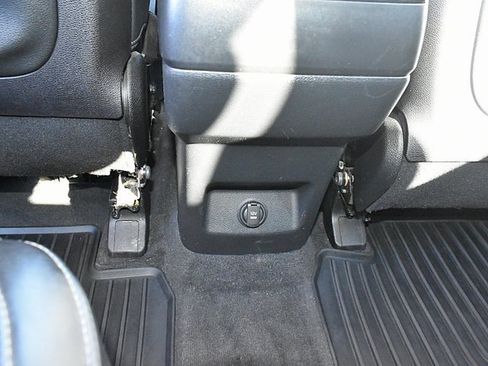 Used 2021 Kia Telluride S image 25