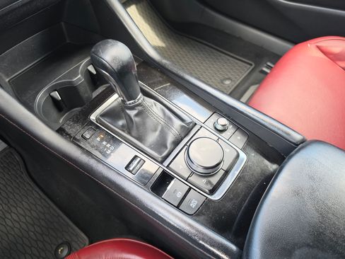 Used 2023 MAZDA MAZDA3 s FWD image 22