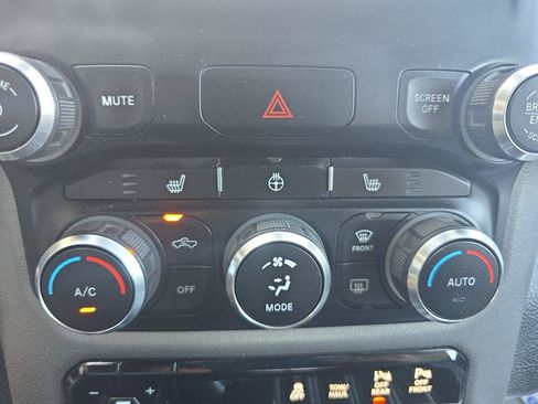 Used 2023 RAM 1500 Big Horn AWD/4WD image 34