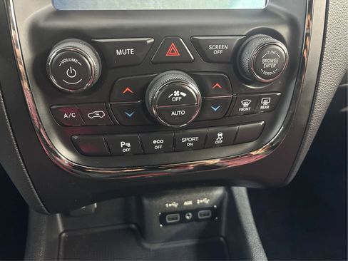 Used 2018 Dodge Durango R/T w/ Blacktop Package AWD/4WD image 38
