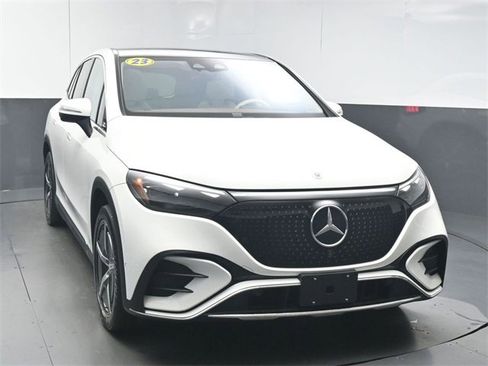 Used 2023 Mercedes-Benz EQE 500 4MATIC SUV image 2
