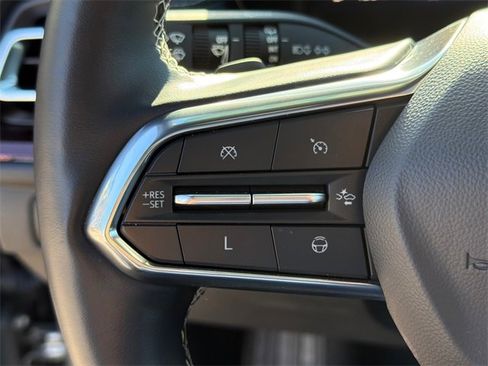 Certified 2024 Chevrolet Traverse Z71 w/ Enhanced Driving Package image 25