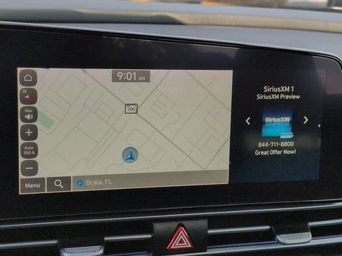 Used 2025 Hyundai Elantra SEL FWD image 20