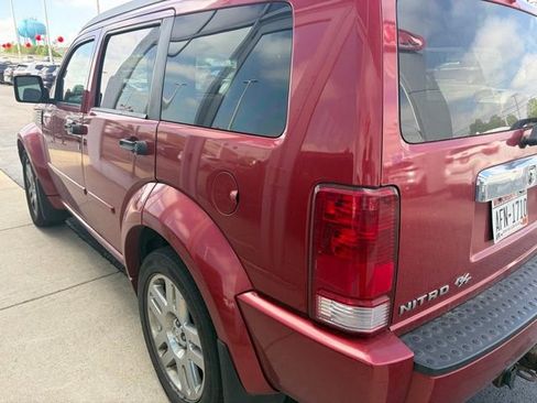 Used 2007 Dodge Nitro R/T AWD/4WD image 7