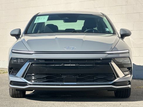 Certified 2026 Hyundai Sonata SEL AWD/4WD image 8