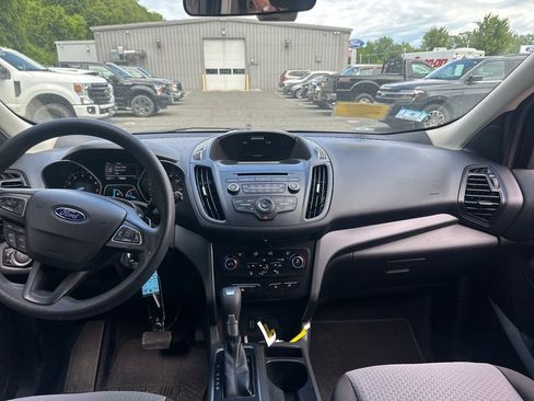 Used 2017 Ford Escape SE AWD/4WD image 5
