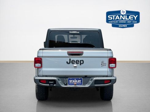 Used 2022 Jeep Gladiator Sport AWD/4WD image 7