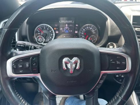 Used 2022 RAM 1500 Big Horn AWD/4WD image 17