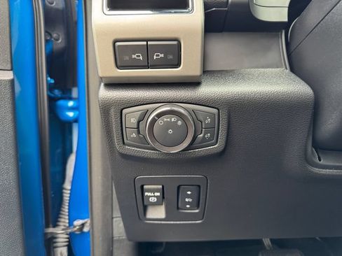 Used 2019 Ford F150 Lariat w/ Equipment Group 502A Luxury AWD/4WD image 23