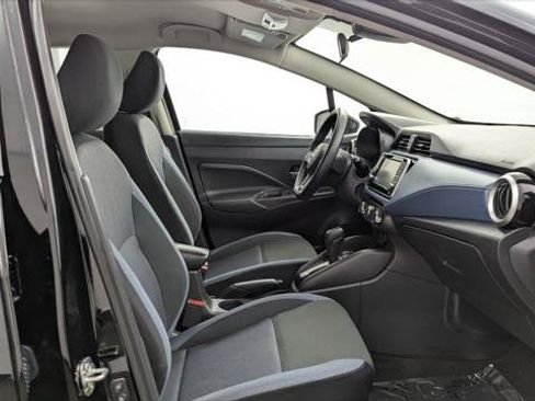 Used 2025 Nissan Versa SV FWD image 21