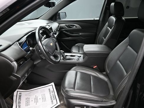 Used 2023 Chevrolet Traverse LT w/ LT Premium Package AWD/4WD image 11