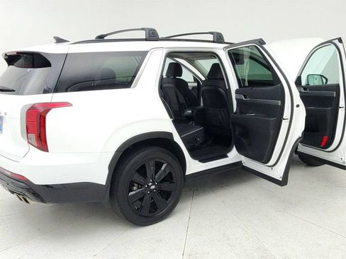 Used 2025 Hyundai Palisade XRT FWD image 12
