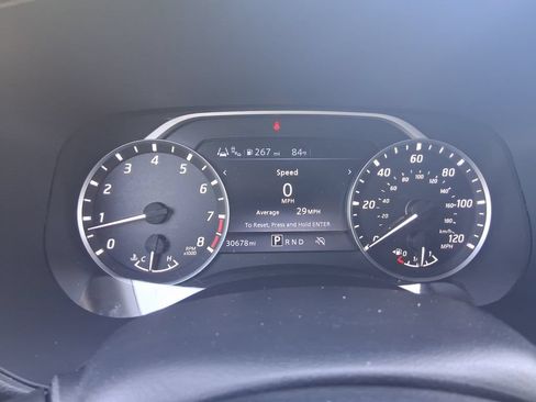 Used 2024 Nissan Frontier SV w/ SV Convenience Package RWD image 16