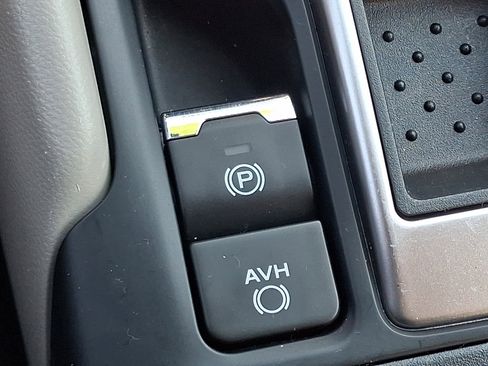 Certified 2023 Subaru Forester AWD/4WD image 27