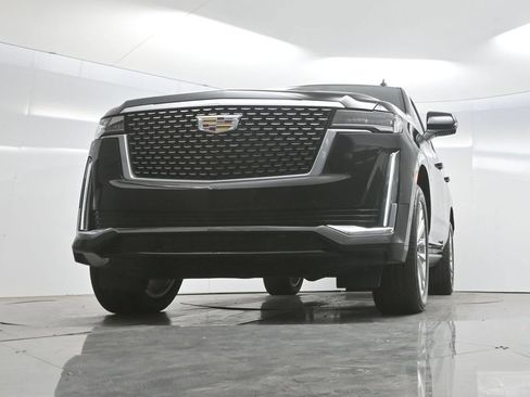 Used 2023 Cadillac Escalade Premium Luxury w/ Performance Package AWD/4WD image 60