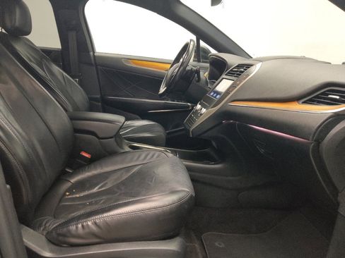 Used 2018 Lincoln MKC Reserve image 21