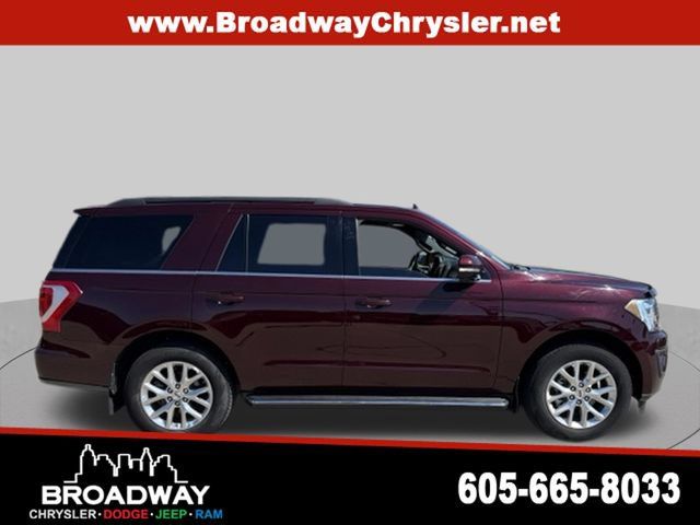 Used 2020 Ford Expedition XLT w/ Equipment Group 202A AWD/4WD image 5