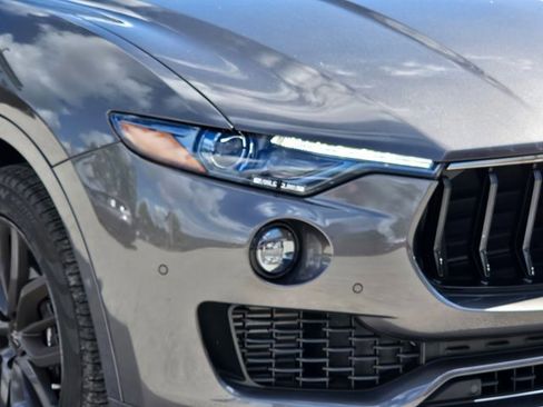 Used 2024 Maserati Levante GT Ultima AWD/4WD image 5