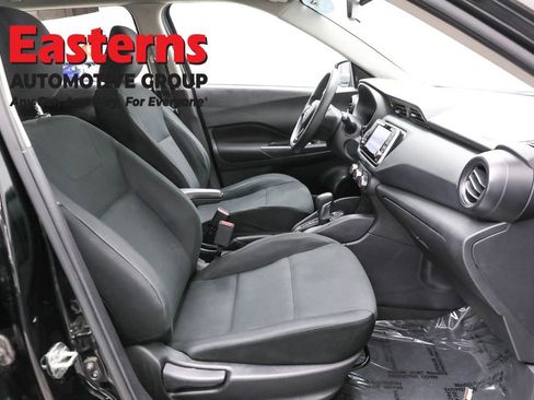 Used 2023 Nissan Kicks S image 24