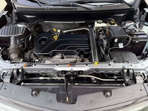 Used 2023 Chevrolet Equinox LS w/ LS Convenience Package FWD image 19