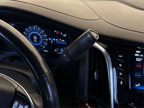 Used 2019 Cadillac Escalade ESV Luxury image 30