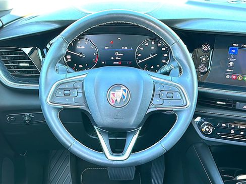 Used 2023 Buick Envision Preferred image 27