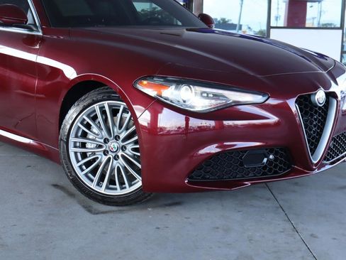 Used 2017 Alfa Romeo Giulia Ti w/ Leather Package image 2