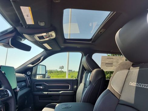 New 2026 RAM 3500 Laramie AWD/4WD image 21