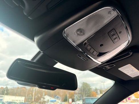 Used 2023 Dodge Charger SRT Hellcat w/ Harman/Kardon Audio Group image 38