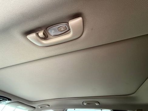 Used 2022 Hyundai Santa Fe SEL w/ Convenience + Premium Package FWD image 7