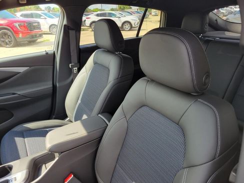 New 2026 Buick Envista Preferred FWD image 10