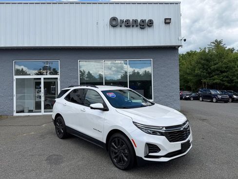 Used 2022 Chevrolet Equinox RS w/ RS Leather Package AWD/4WD image 8