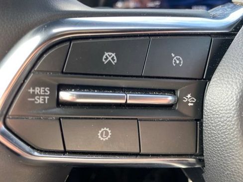 Used 2026 Chevrolet Equinox LT AWD/4WD image 19