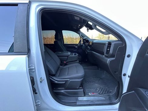 Used 2024 Chevrolet Silverado 2500 LT image 34