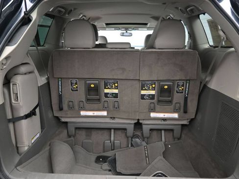 Certified 2017 Toyota Sienna XLE w/ XLE Navigation Package FWD image 28