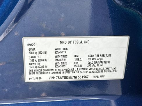 Used 2022 Tesla Model Y Long Range image 38