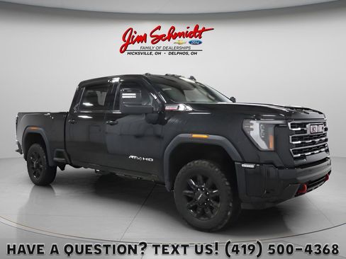 Used 2025 GMC Sierra 2500 AT4 AWD/4WD image 1