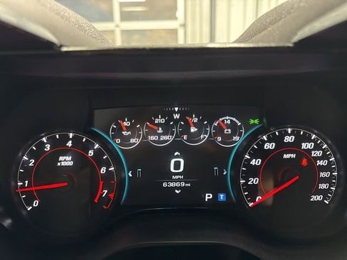 Used 2016 Chevrolet Camaro SS RWD image 7