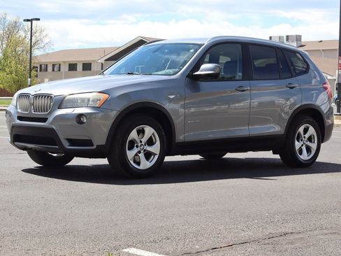 Used 2011 BMW X3 xDrive28i image 11