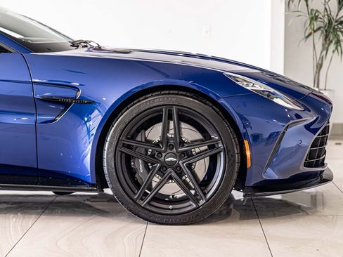 Used 2025 Aston Martin V8 Vantage Coupe image 10